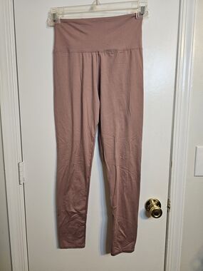 High-Rise Pink Leggings